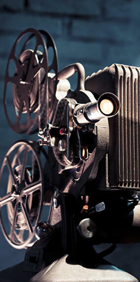Projection: Hugo Cabret