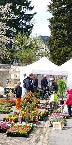 31e Marché aux Fleurs et à la décoration de jardin
