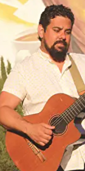 Mama live band sunday - Danny Mennezes