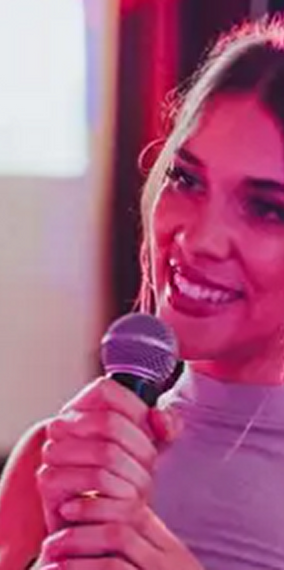 Mama sunday live - Lola Aguilera