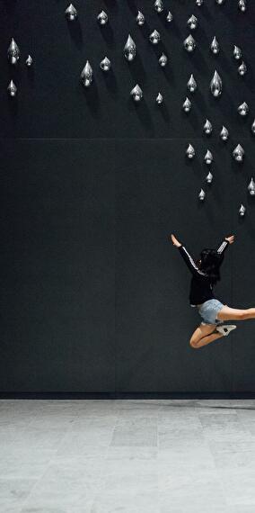 Diverse / Invisible Bridge - dance show