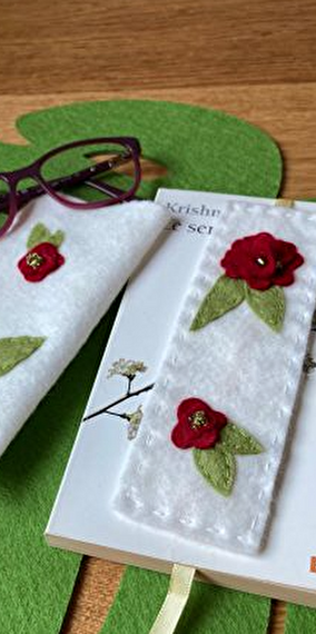 Villa Plage: Bookmark and Glasses Case - For Adults