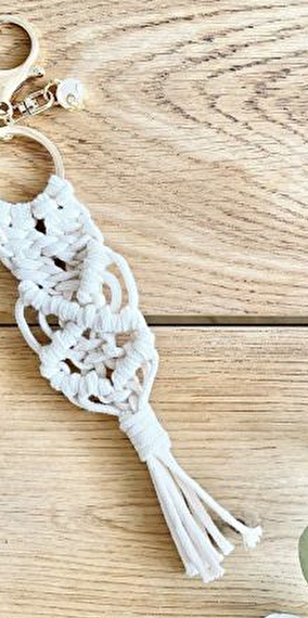 Museum Break: Macrame Keychain - for adults