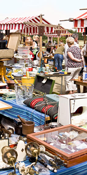 Flea Market in Hachy