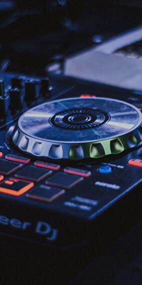 Electro Jam Session with Church of Analogue