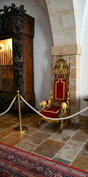 Under the Sign of the Crown: Discovering Luxembourg’s Monarchs