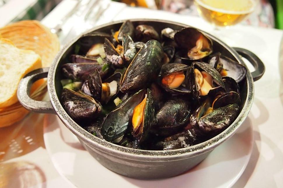 Viva For Life Challenge: A Thousand and One Mussels and Fries