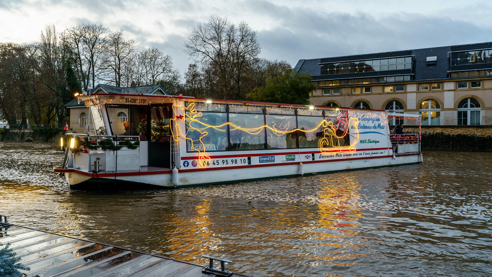 Le traîneau flottant du Père Noël