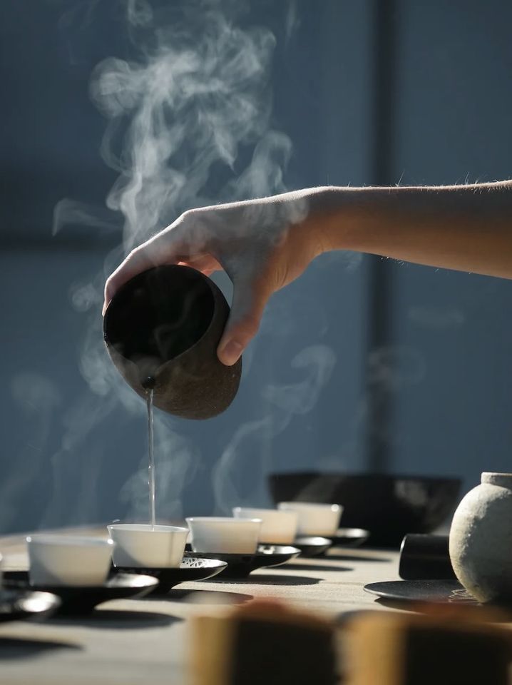 Medi'Tea - tea ceremony at noon