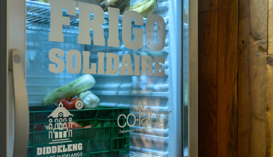 Official inauguration of the solidarity fridge at co-labor