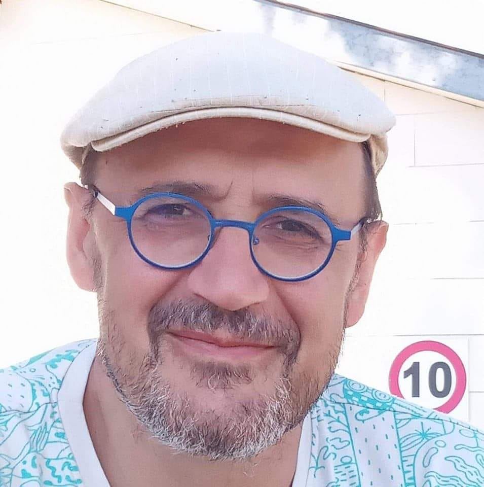 Félix Lobo doesn't just sing nonsense