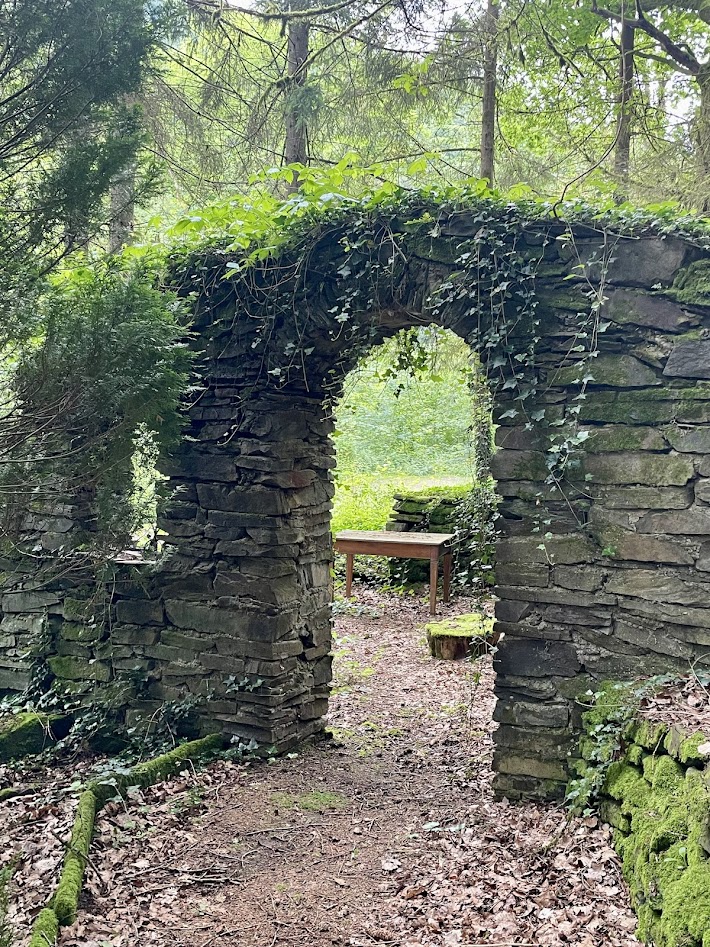 Bourscheid: Hiking and barbecue