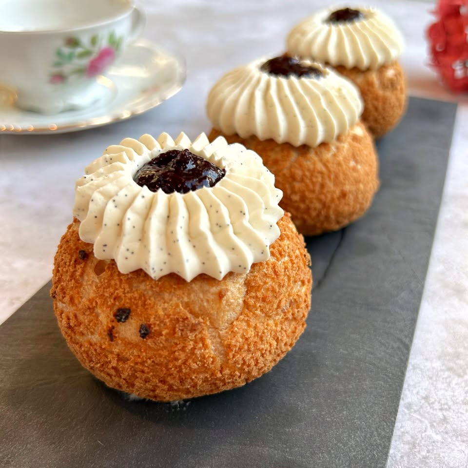Choux vanille myrtille