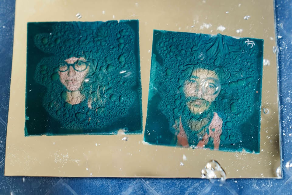 Behind the Frame | Atelier de vacances avec le duo d'artistes i&i (7-12 ans)