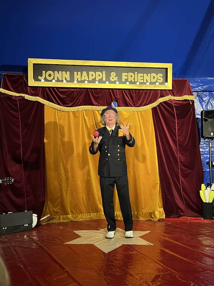 Cirque : Jonn Happi & Friends