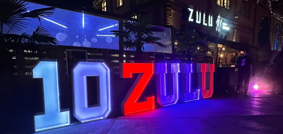 Baila Reggaeton - Zulu Clausen