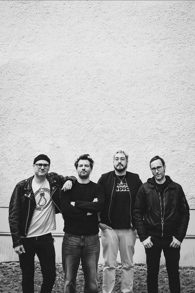 Not Scientists, Melvyn et The Last Idiots