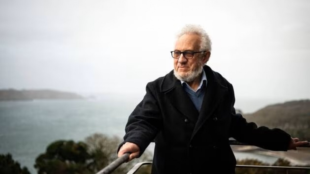 Paul Tréguer: Diving into the Oceans