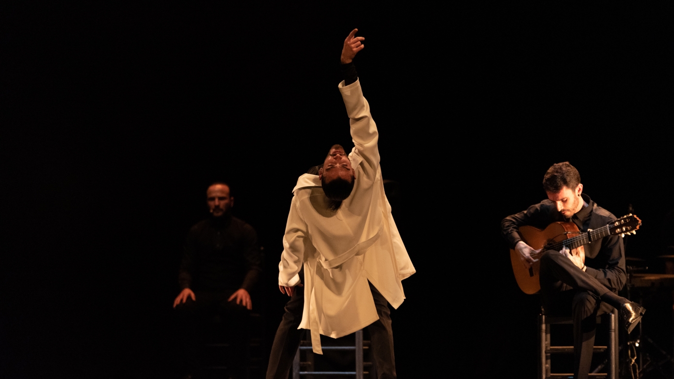 "Deuteronomio 5:8-10" by the Iván Orellana Company