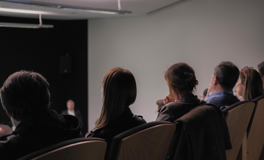 Discussion between Stéphanie Breydel de Groeninghe and Paul di Felice