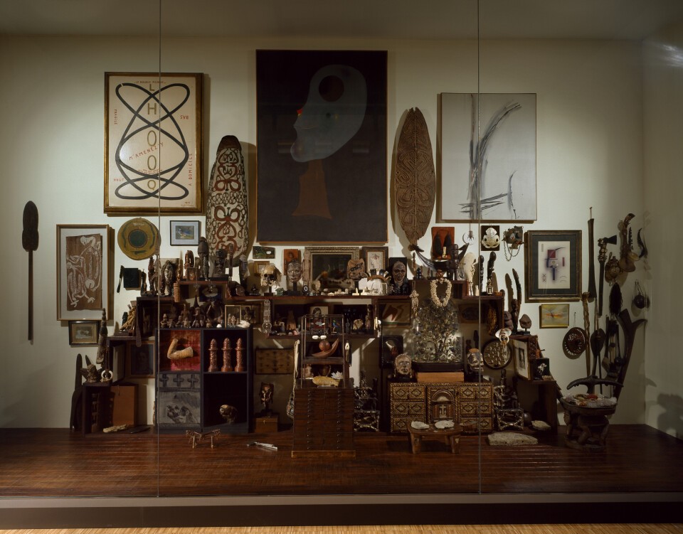 Behind the scenes of the exhibition Dimanche sans fin