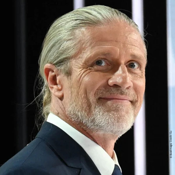 Emmanuel Petit – Stars & Stories