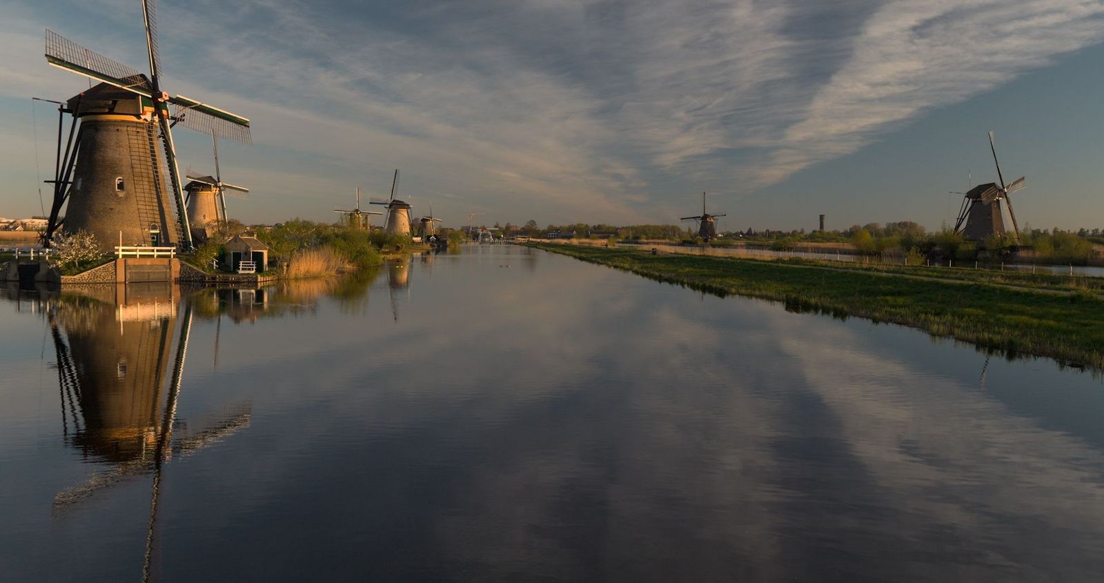 World Exploration: The Netherlands, Amsterdam