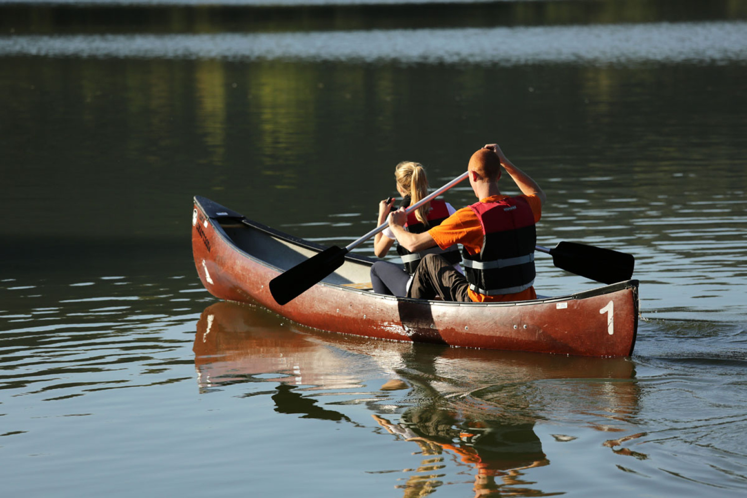 Excursion de découverte de la nature en canoë sur le lac de barrage de la Haute-Sûre