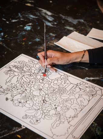 Villa Plage : Cocktails & canvases - unleash your inner artist