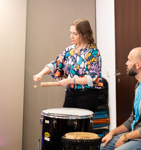 Atelier de percussions pour adolescents