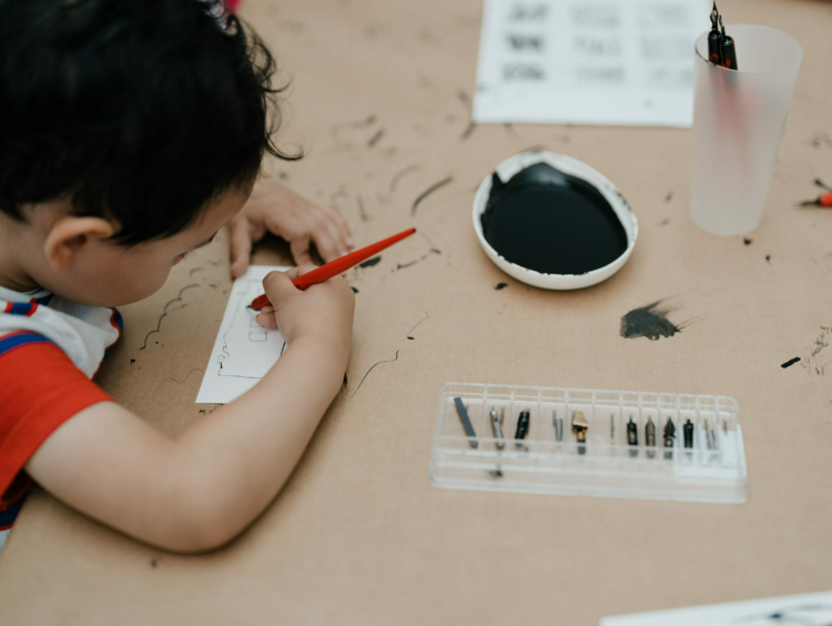 Let's draw a story!