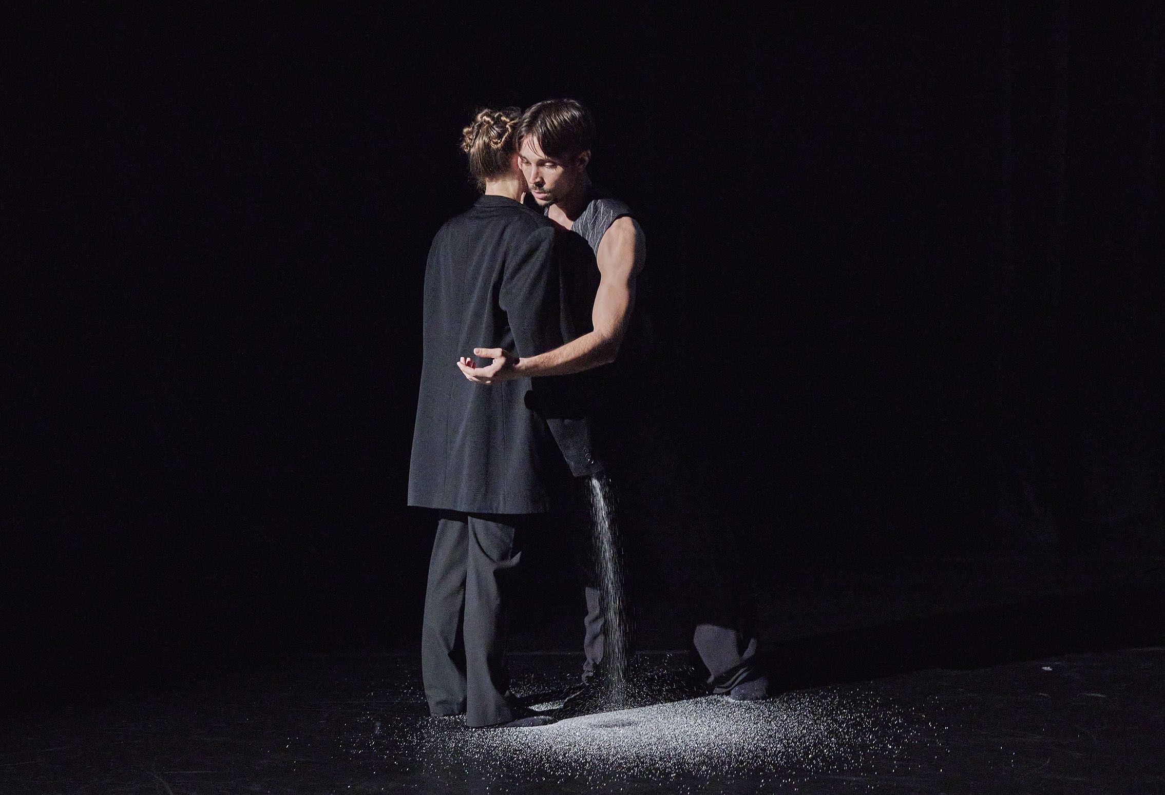 D I V E R S E / Emily's Room by Mirko Ingrao + Jibaro by Willer G. Rocha