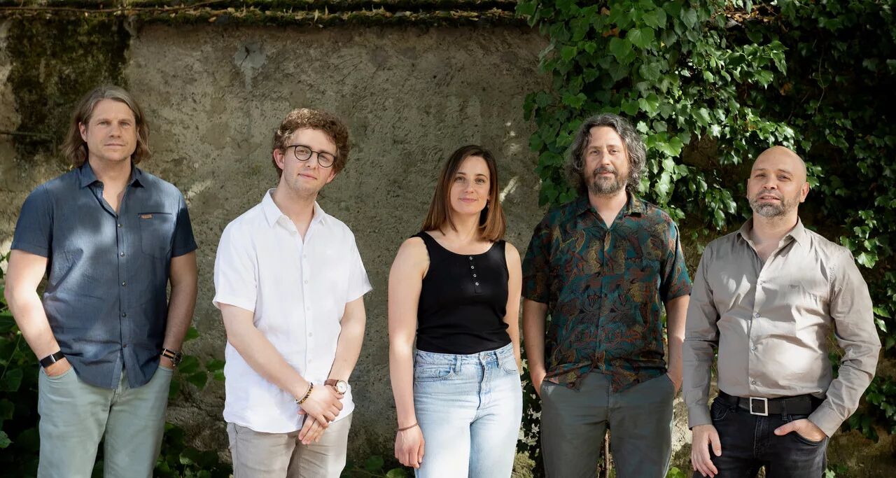 Groove & Lullaby – Dominique & Band