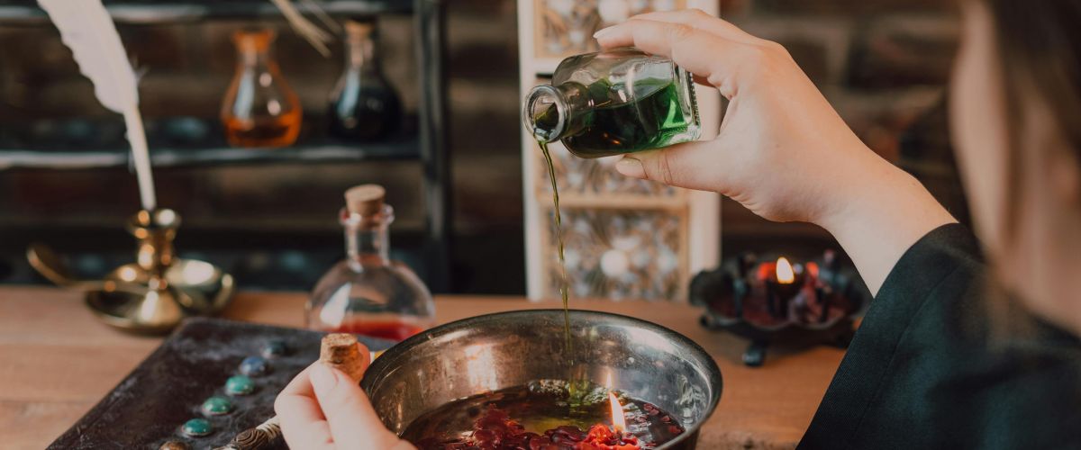 Tuffi-Pro Workshop (6-9), Abracadabra, magic is happening