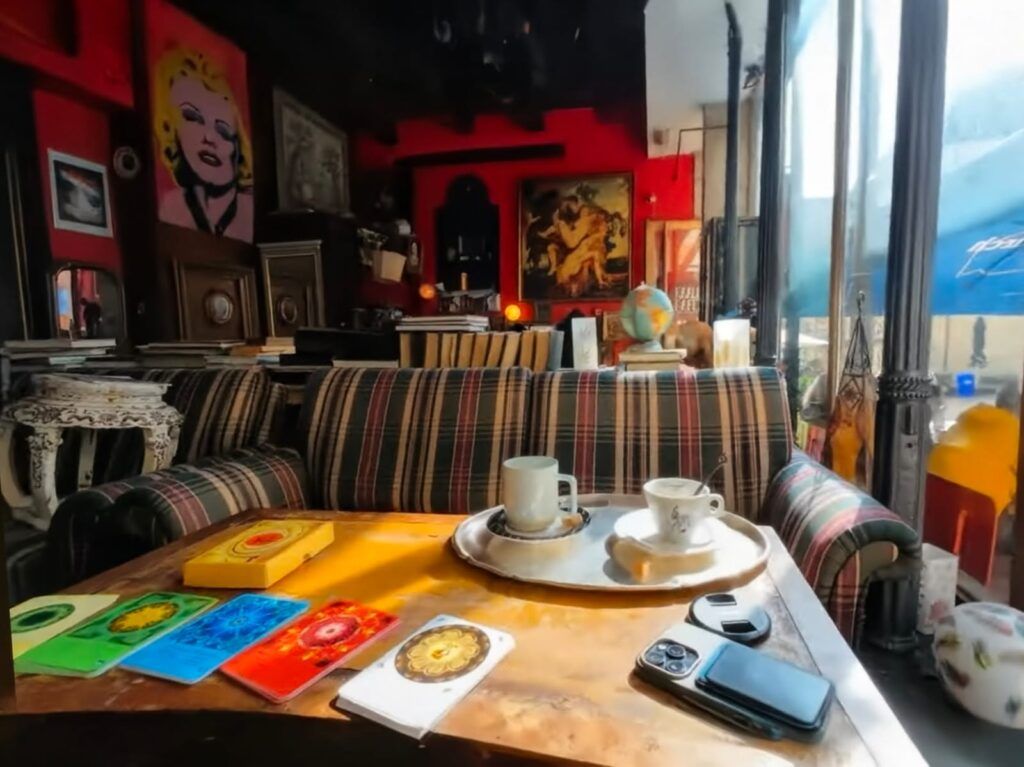 Cards – Coffee - Communication in Town